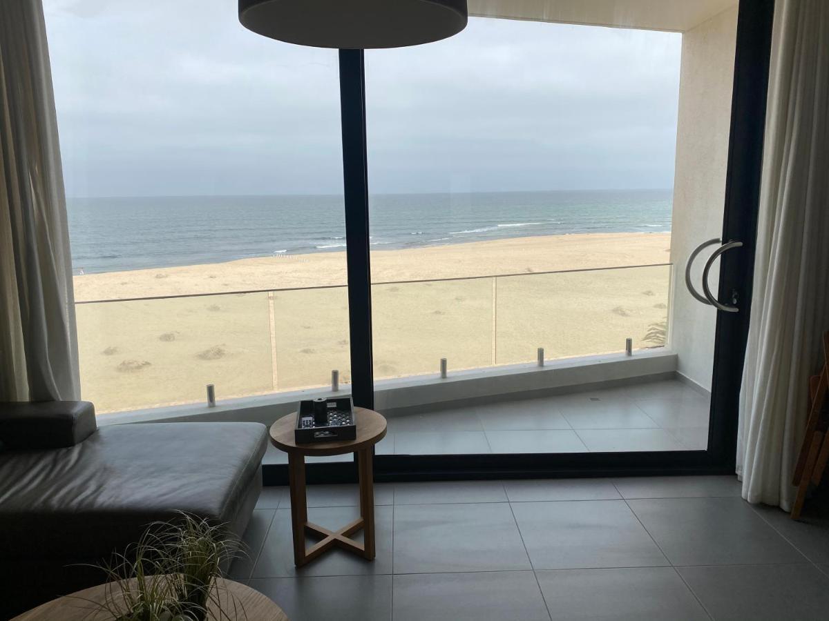 Apartment 32, Bay View Suites Langstrand Екстериор снимка