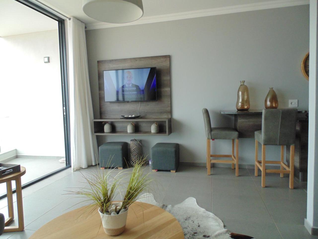 Apartment 32, Bay View Suites Langstrand Екстериор снимка