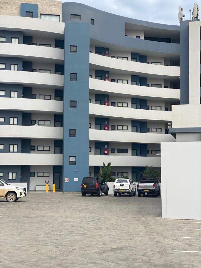 Apartment 32, Bay View Suites Langstrand Екстериор снимка