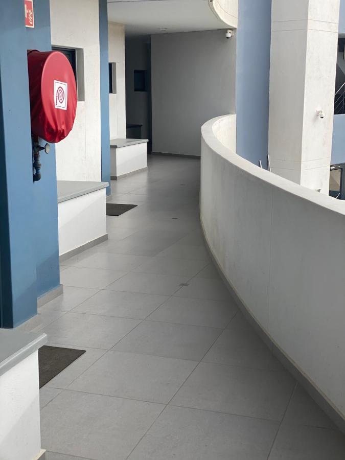 Apartment 32, Bay View Suites Langstrand Екстериор снимка